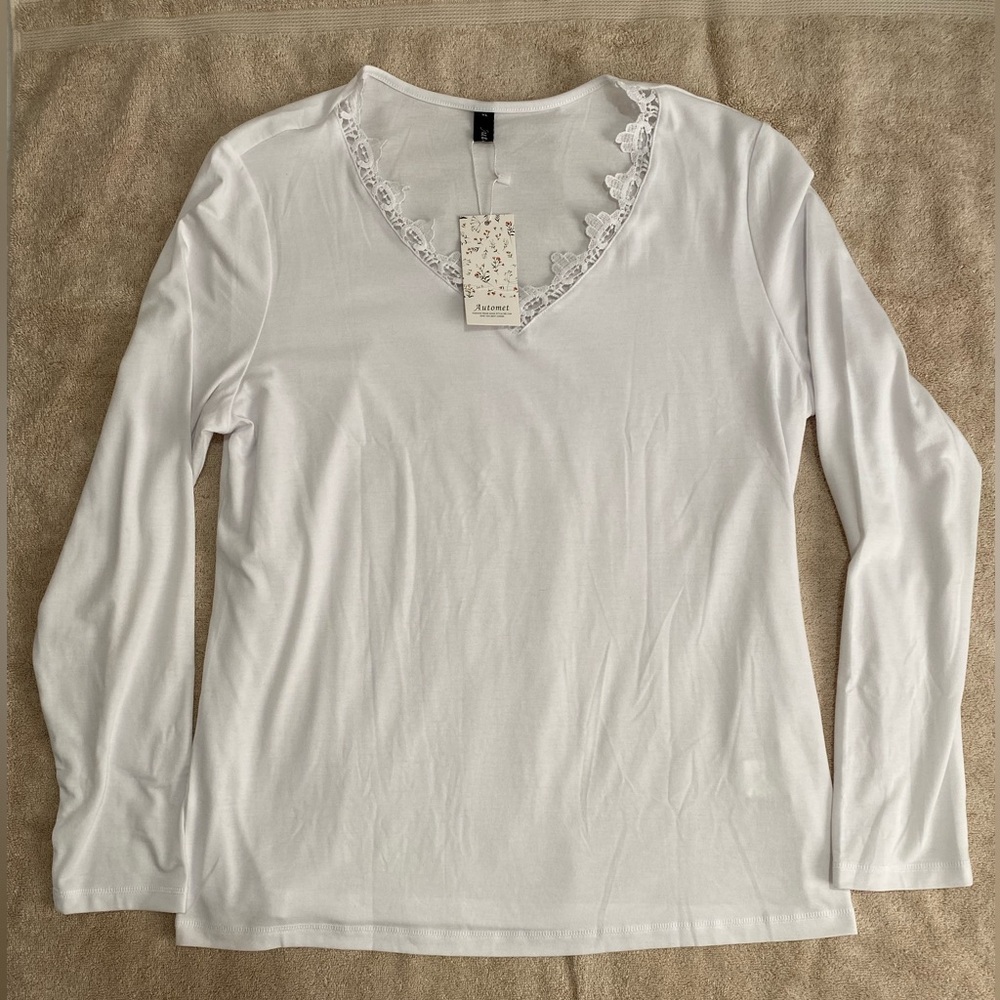 Automet White Lace Trim V Neck Long Sleeve Top XL NWT